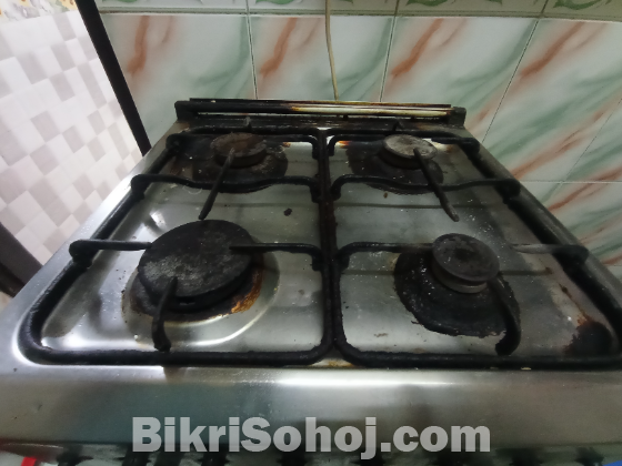 Gas stove